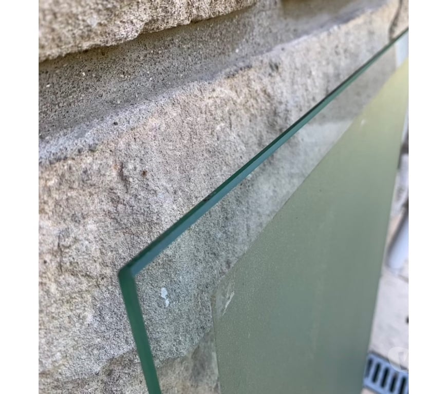  Essonne Bievres - 91570 - Photos Vivastreet Plateau en verre 99,5 cm x 49,5 cm épais 5mm biseauté
