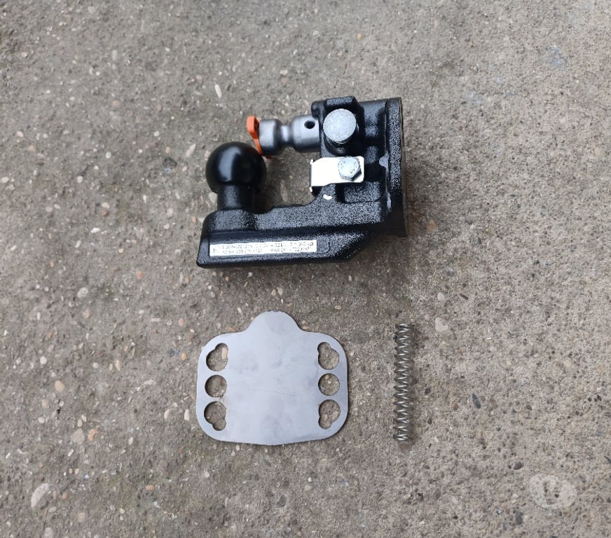 Pièces et services auto Saône-et-Loire Louhans - Photos Vivastreet Crochet chape d'attelage remorque mixte boule et œil 3.5 T