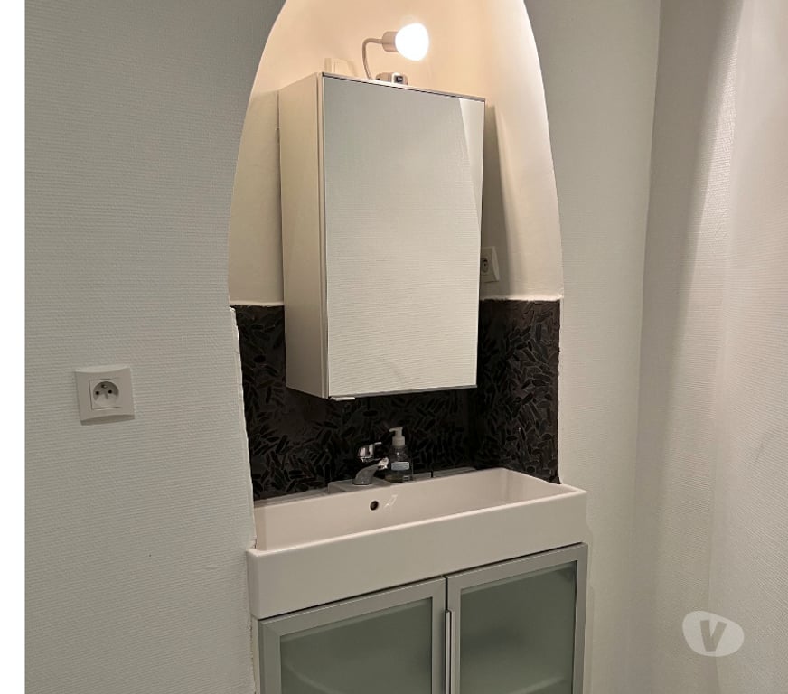 Appartement meublé Côte-d'Or Dijon - 21000 - Photos Vivastreet CARNOT THEATRE prox facs et CV T1 20m² meublé rénové