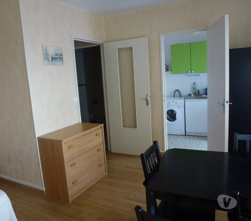 Appartement meublé Marne Reims - Photos Vivastreet Reims St Remi - T1bis meublé