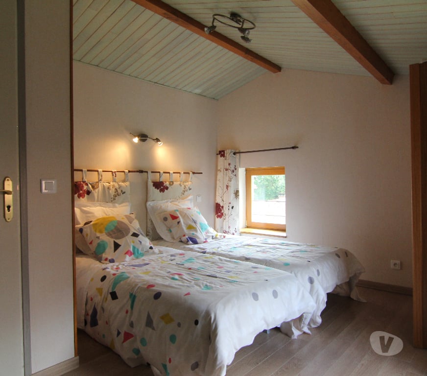 location saisonniere Puy-de-Dôme St Julien de Coppel - 63160 - Photos Vivastreet Gîte Auvergne - campagne nature -promo du 18 07 au 1 08