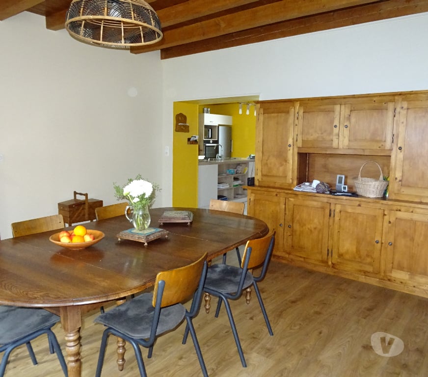 Vente Maison Charente-Maritime Tonnay Boutonne - 17380 - Photos Vivastreet Maison rénovée290m2, 5 chambres