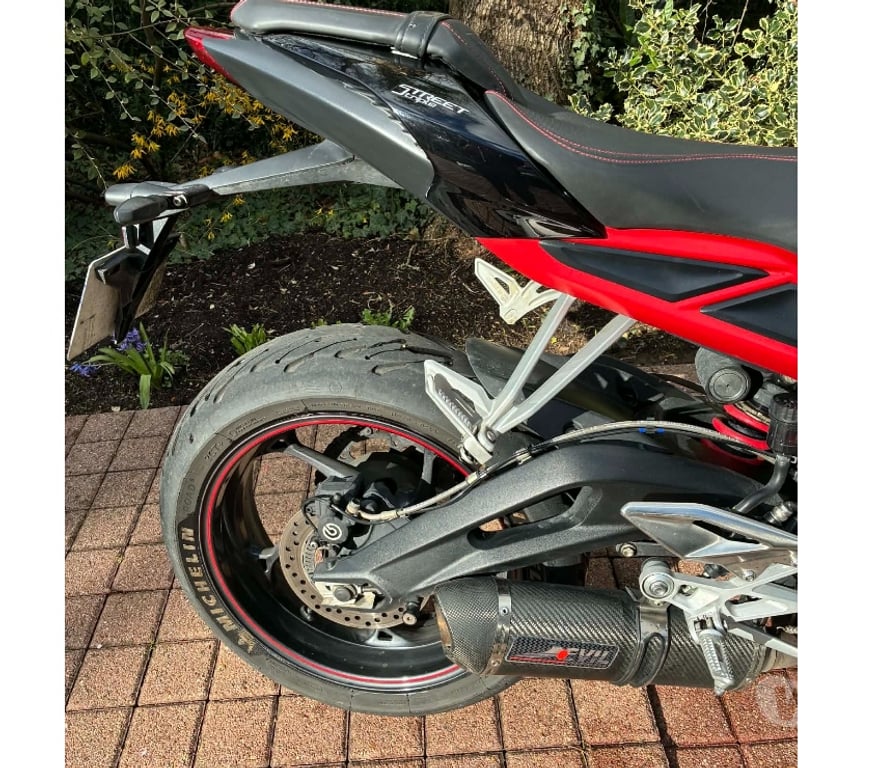 Moto d'occasion Paris Paris 10ème ardt - 75010 - Photos Vivastreet Street triple R 2019