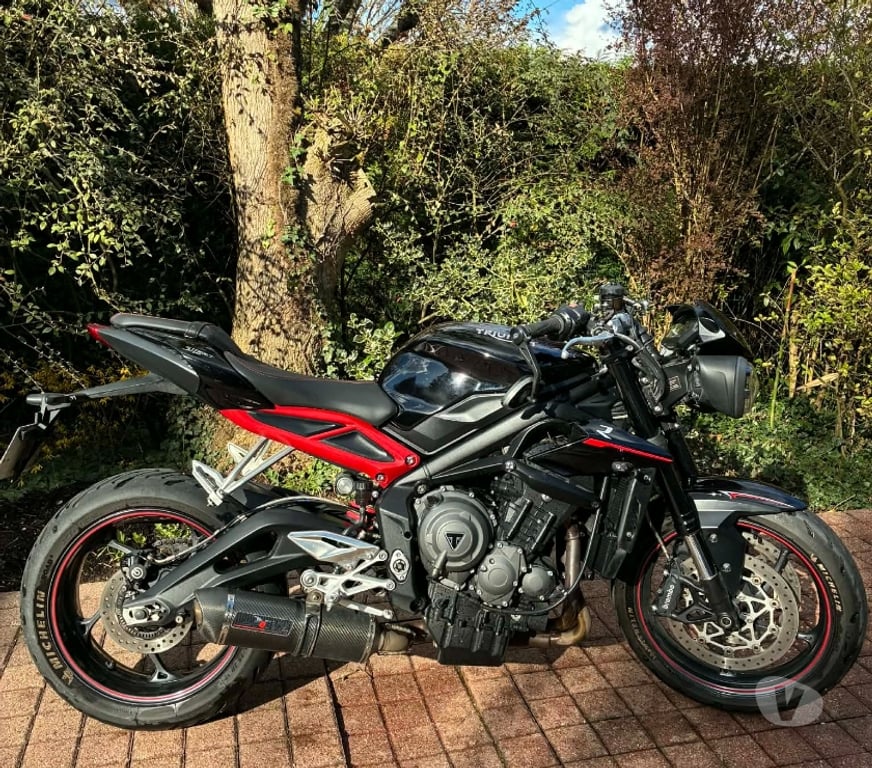 Moto d'occasion Paris Paris 10ème ardt - 75010 - Photos Vivastreet Street triple R 2019