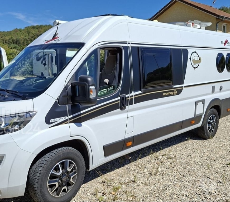 Camping car occasion Rhône Bron - 69500 - Photos Vivastreet Camping-car Carthago Malibu Charming 640 LE