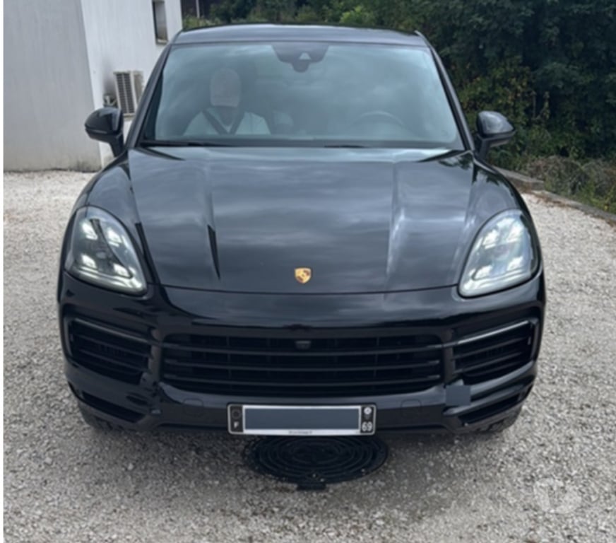 Voiture d'occasion Savoie Chambery - 73000 - Photos Vivastreet Porsche Cayenne Coupé E-Hybrid 3.0 V6 462ch Tiptronic BVA