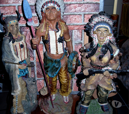 Collection Wattrelos Nord - Photos Vivastreet 3 grandes statues d'indiens.