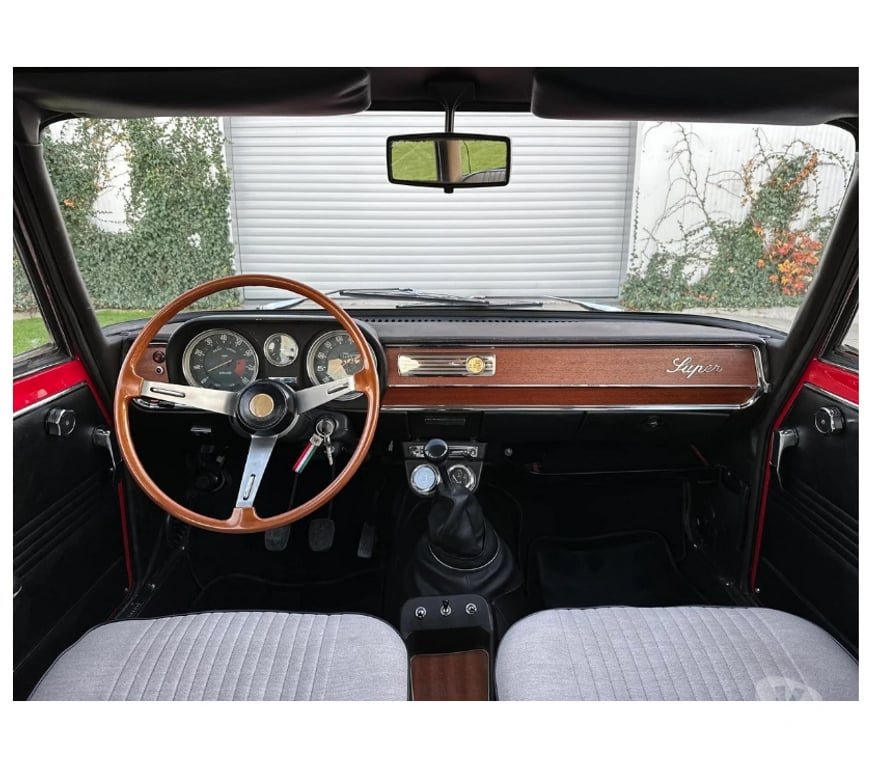 Voiture de collection Saône-et-Loire Curgy - 71400 - Photos Vivastreet ALFA ROMEO GIULIA 1600 SUPER BISCIONE de 1972