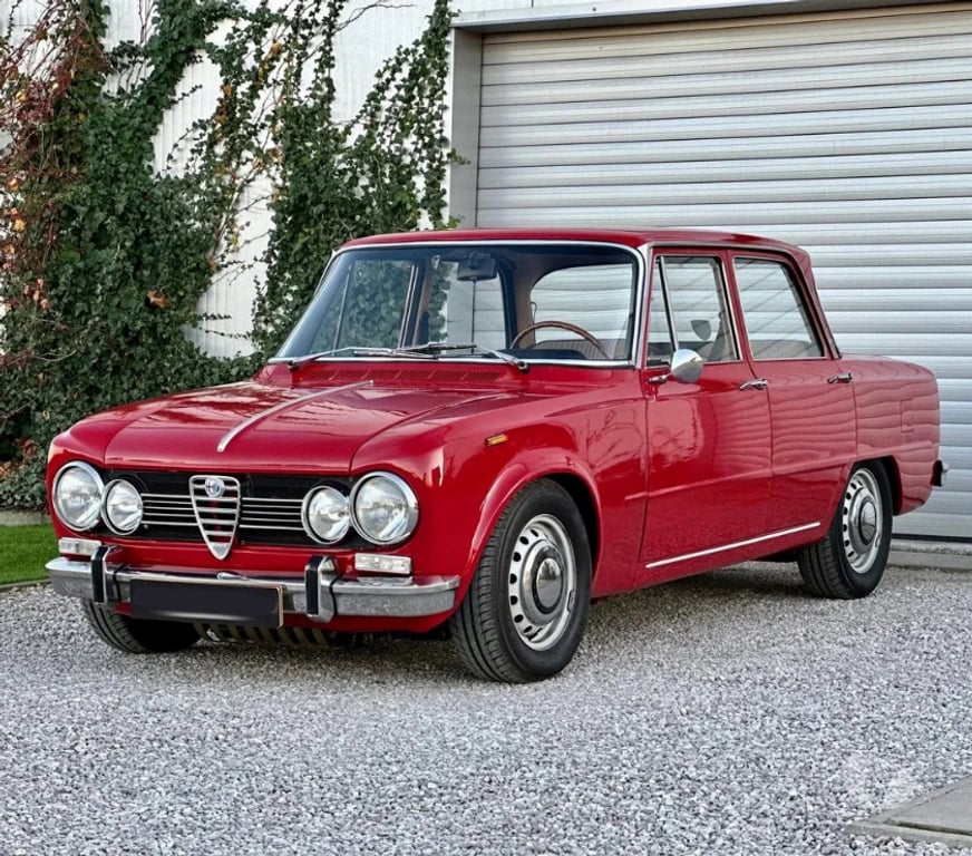 Voiture de collection Saône-et-Loire Curgy - 71400 - Photos Vivastreet ALFA ROMEO GIULIA 1600 SUPER BISCIONE de 1972