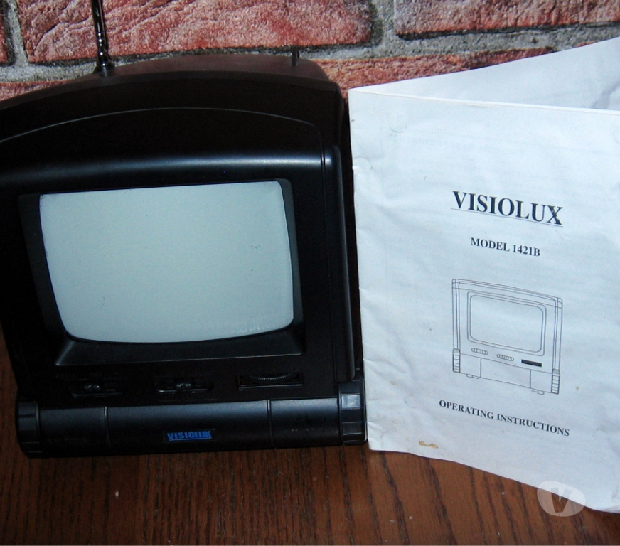 Photo - Video - Son Nord Wattrelos - 59150 - Photos Vivastreet Vintage Visiolux modele 1421B télé+radio.