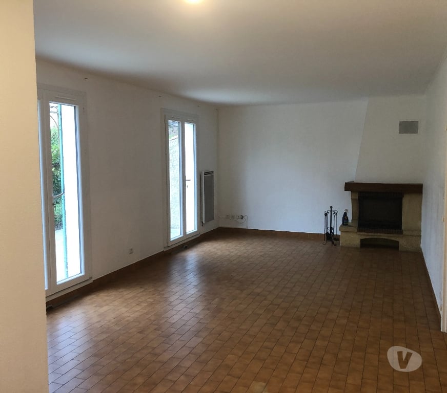 Location maison Vaucluse Avignon - 84000 - Photos Vivastreet Maison R+1 T4 95m²,climatisation,300m² Terrain, AVIGNON