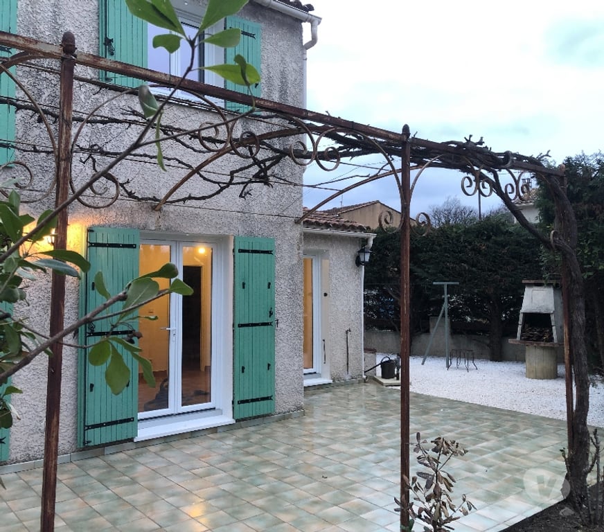 Location maison Vaucluse Avignon - 84000 - Photos Vivastreet Maison R+1 T4 95m²,climatisation,300m² Terrain, AVIGNON