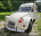 Marseille en Beauvaisis - Oise — Citroën 2cv AK400