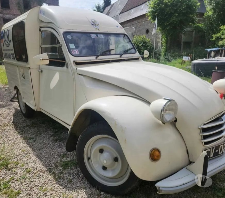 Voiture de collection Oise Marseille en Beauvaisis - 60690 - Photos Vivastreet Citroën 2cv AK400