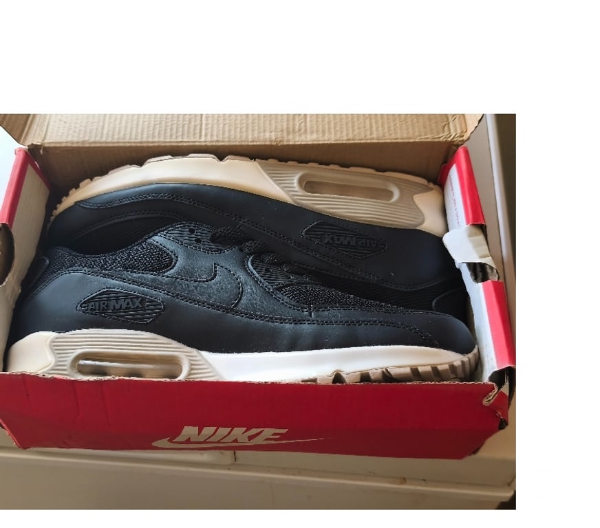 Chaussures Pas-de-Calais Henin Beaumont - 62110 - Photos Vivastreet Nike air max neuve