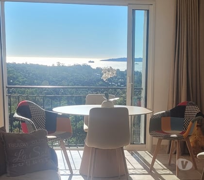 locations saisonnieres Grimaud Var - Photos Vivastreet Appartement en Duplex climatisé 6pers Vue mer