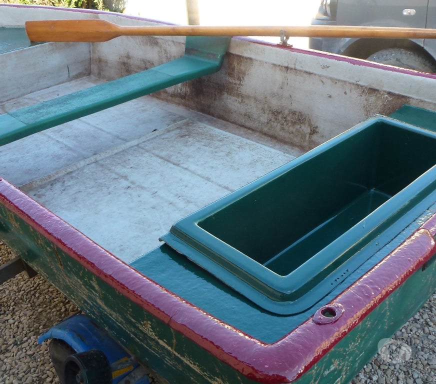 Bateaux à moteur Marne Chalons en Champagne - 51000 - Photos Vivastreet barque pour pêche ou chasse