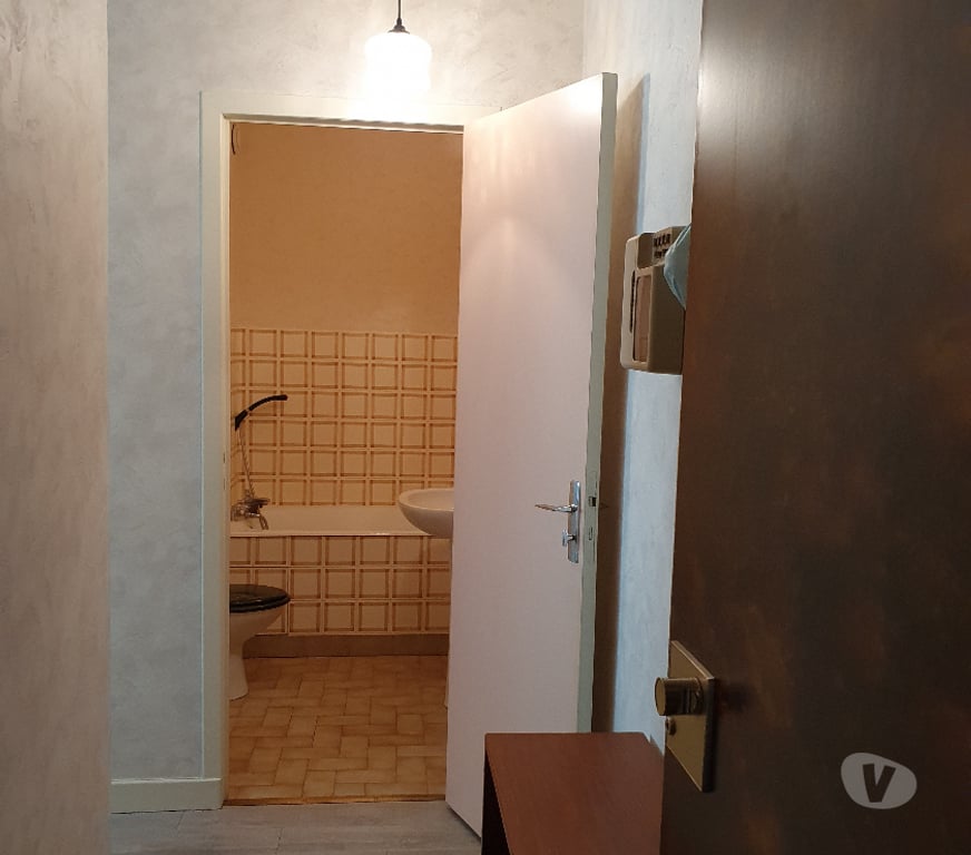 Appartement meublé Puy-de-Dôme Clermont Ferrand - Photos Vivastreet STUDIO MEUBLE avec PARKING