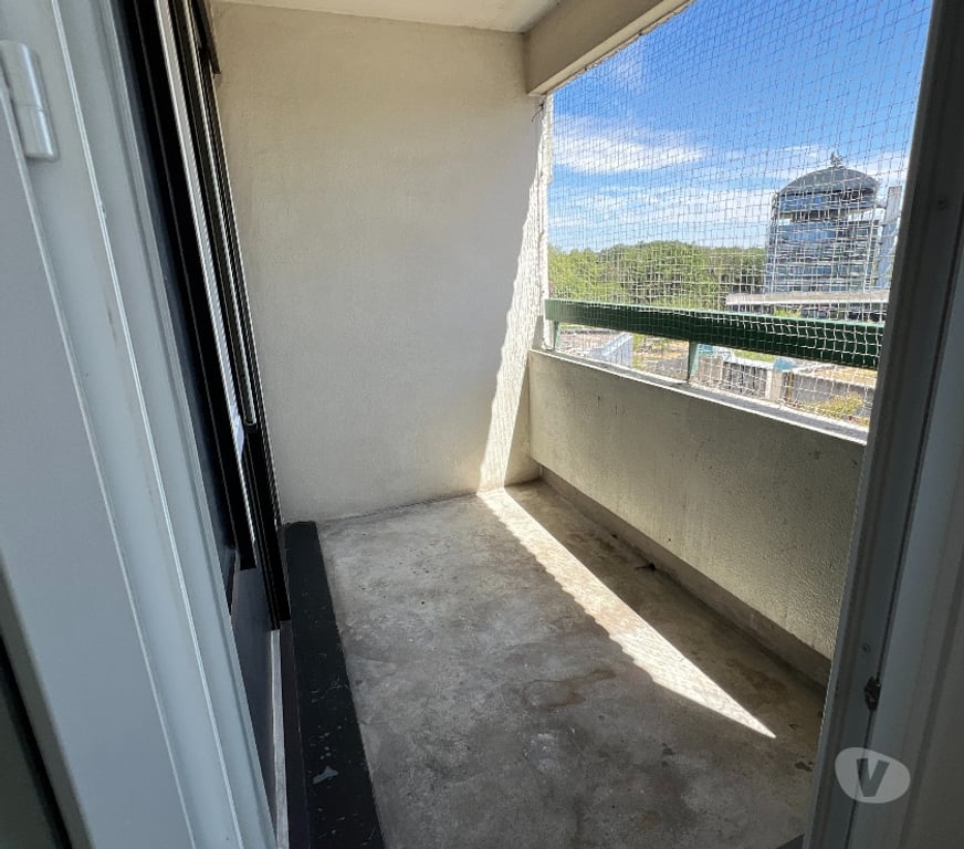 Location appartement Essonne Evry - 91000 - Photos Vivastreet Appartement 2 pièces non meublé