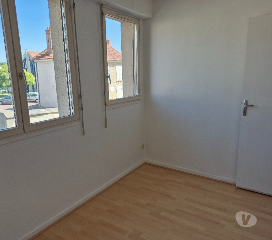 Appartements à vendre Val-de-Marne Perigny sur Yerres - 94520 - Photos Vivastreet Appartement 2 3 PIECES