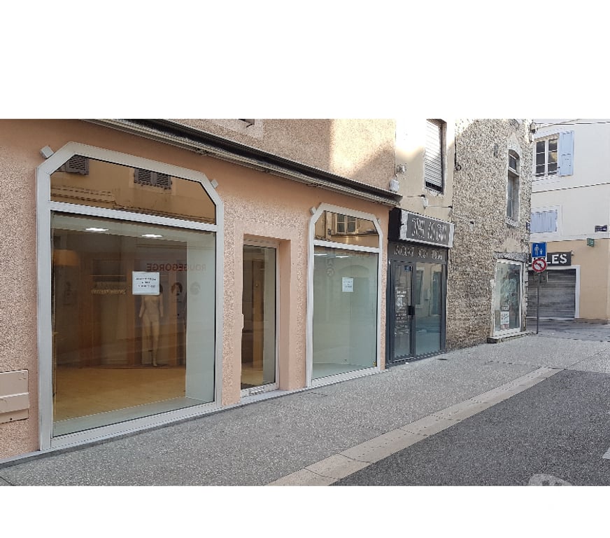 Fond de Commerce a vendre Ain Bourg en Bresse - 01000 - Photos Vivastreet LOCAL COMMERCIAL BOUTIQUE 01000 BOURG en BRESSE