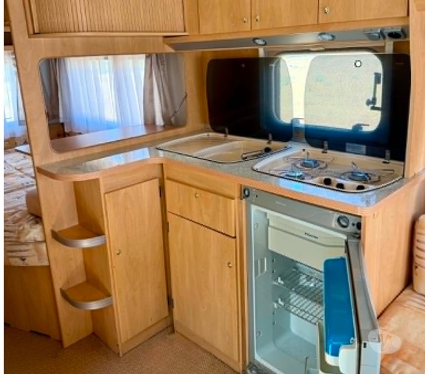 Caravane d'occasion Hérault St Andre de Sangonis - 34725 - Photos Vivastreet butstner ventana 455 TS