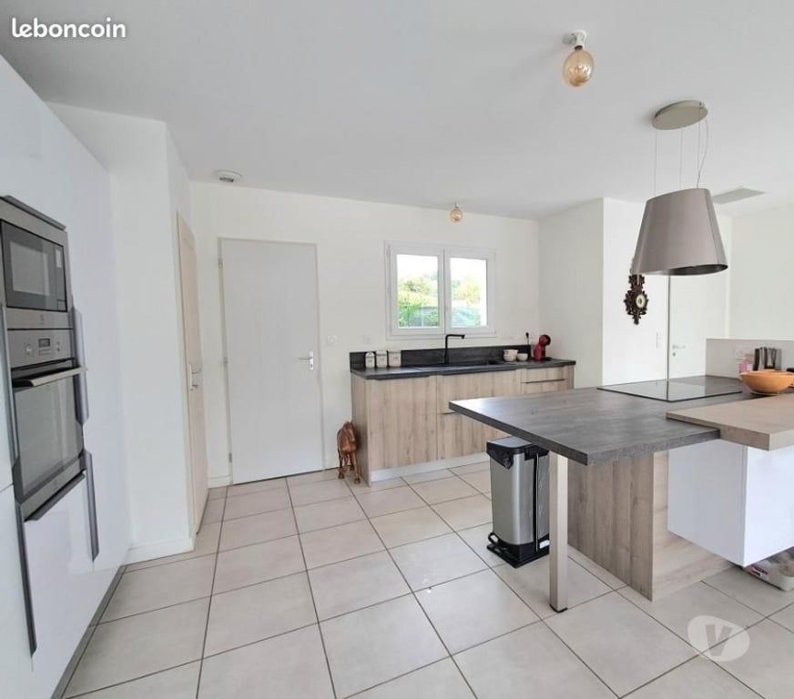 Vente Maison Pyrénées-Atlantiques Artiguelouve - 64230 - Photos Vivastreet Maison contemporaine125m2 + 25m2 garage