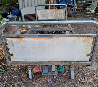 Bricolage - Jardin - Outillage Montceaux les Provins Seine-et-Marne - Photos Vivastreet établi electrique