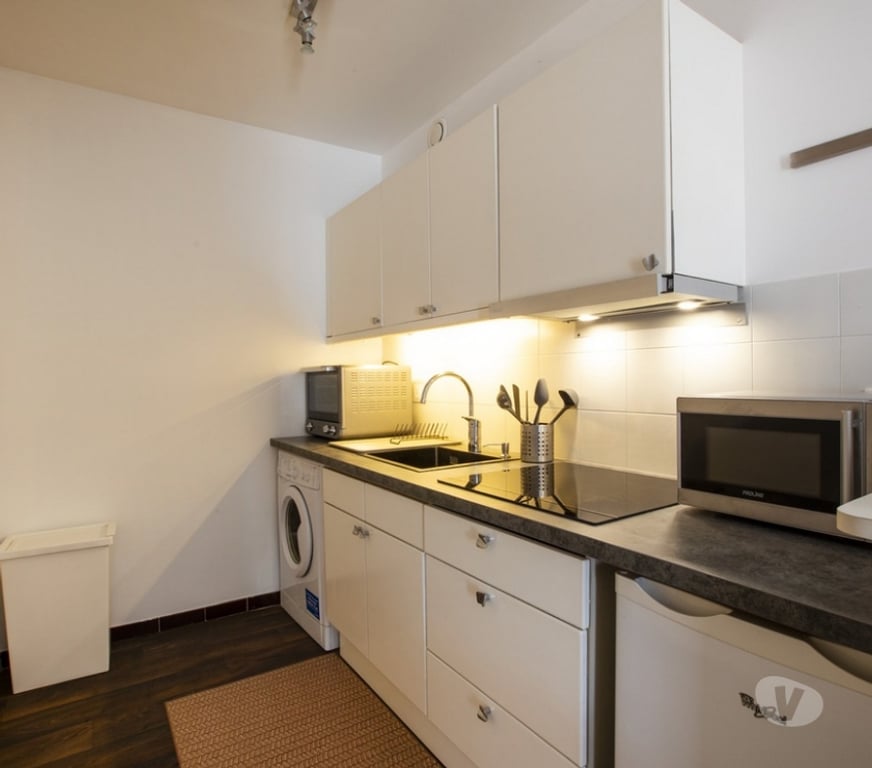Appartement meublé Paris Paris 17ème ardt - 75017 - Photos Vivastreet Studio meublé de 43 m² à Paris 17ème