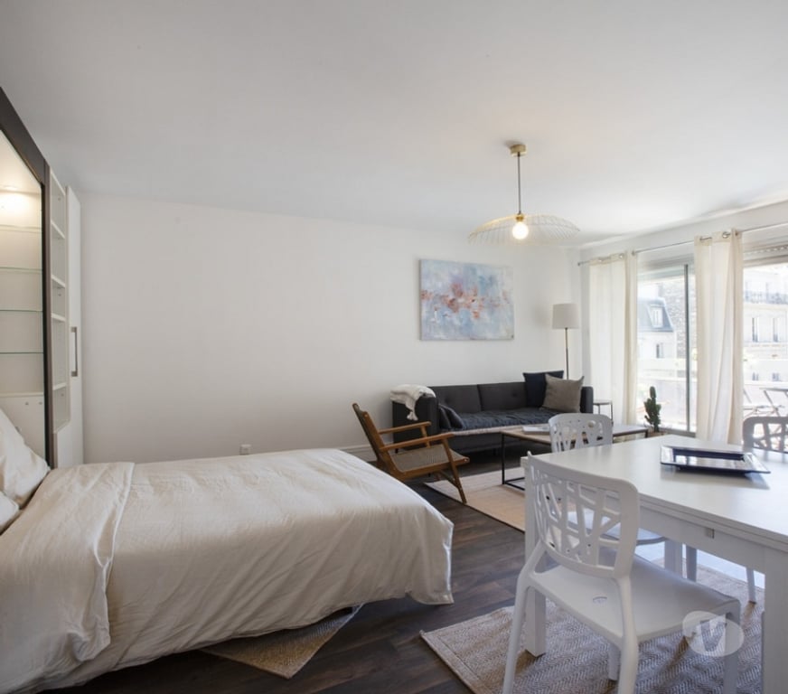 Appartement meublé Paris Paris 17ème ardt - 75017 - Photos Vivastreet Studio meublé de 43 m² à Paris 17ème