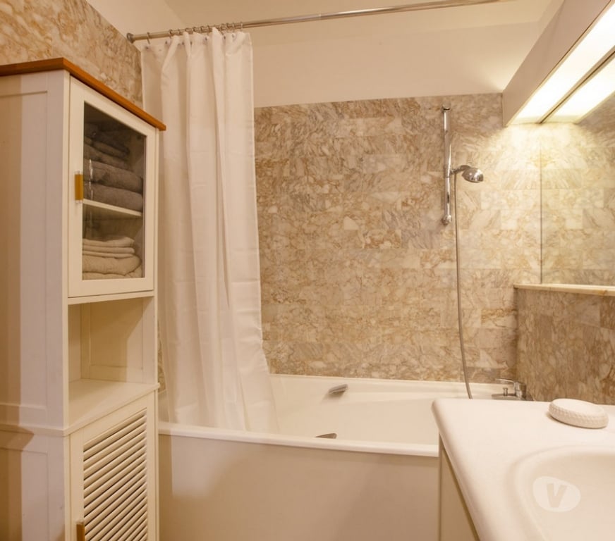 Appartement meublé Paris Paris 17ème ardt - 75017 - Photos Vivastreet Studio meublé de 43 m² à Paris 17ème