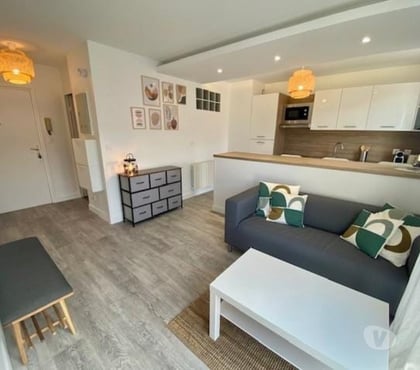 Appartement meublé Paris 17ème ardt Paris - Photos Vivastreet Studio meublé de 35m² avec espace nuit séparé et balcon