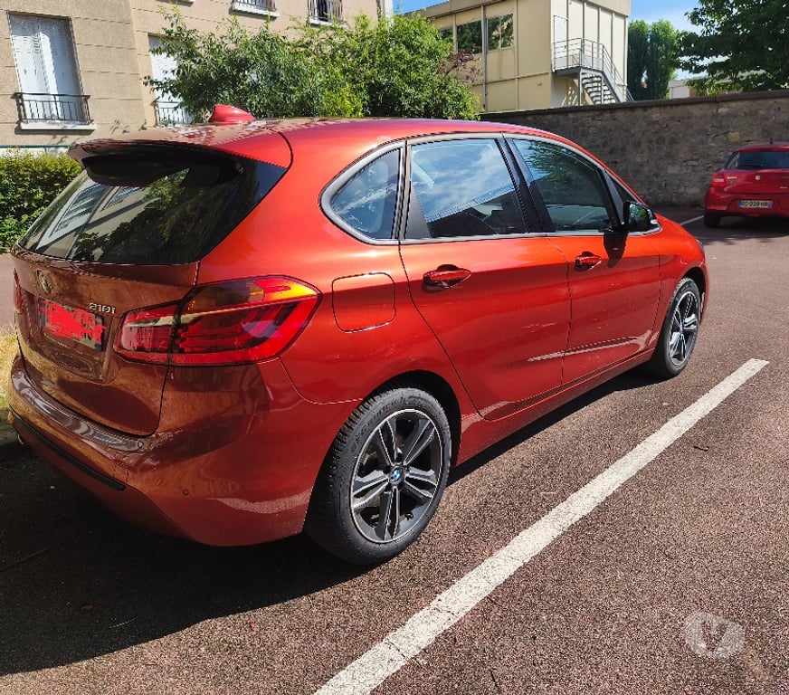 Voiture d'occasion Seine-Saint-Denis Montreuil - 93100 - Photos Vivastreet BMW Série 2(F45) LCI Active Tourer 218i