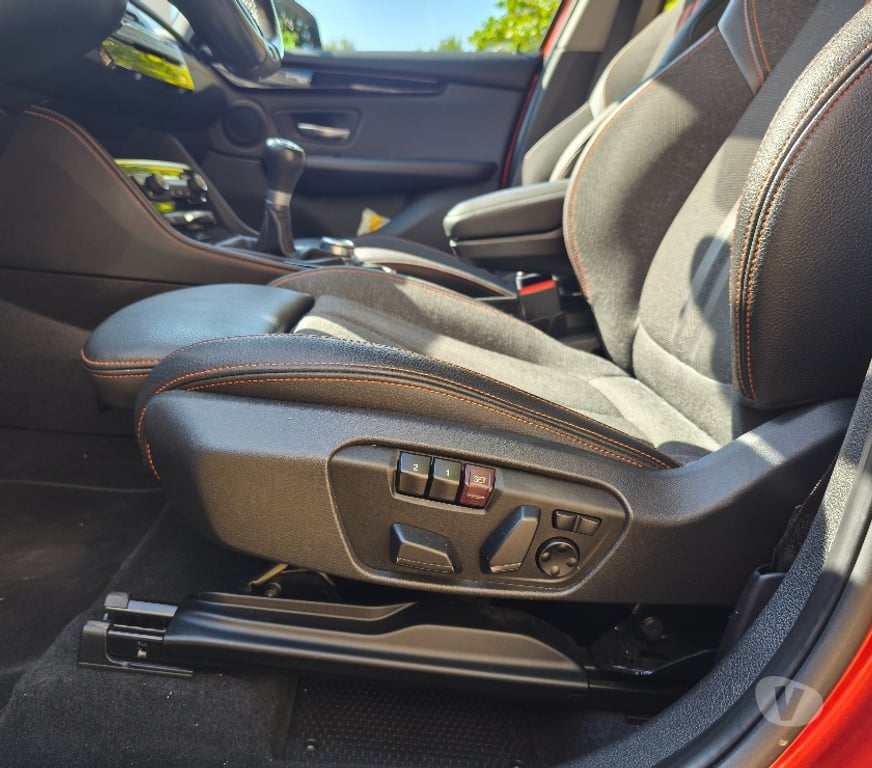 Voiture d'occasion Seine-Saint-Denis Montreuil - 93100 - Photos Vivastreet BMW Série 2(F45) LCI Active Tourer 218i