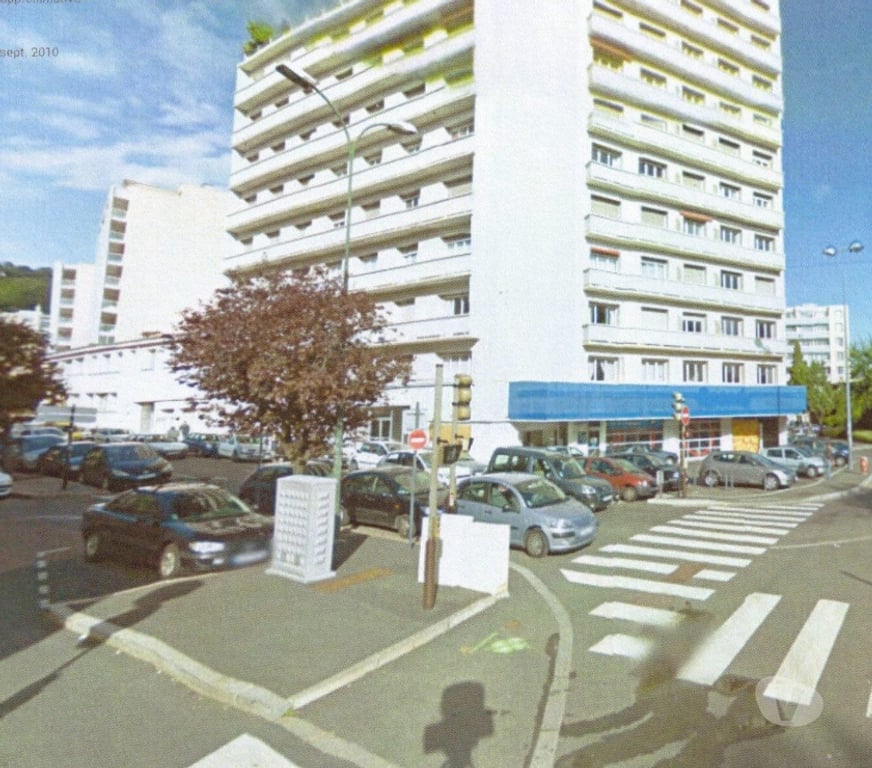 Location appartement Loire St Etienne - Photos Vivastreet T2BIS – Quartier ARMEVILLE – rue Borie