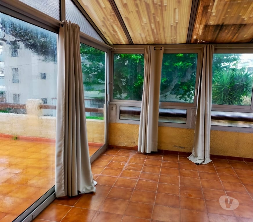 Vente Maison Bouches-du-Rhône La Ciotat - 13600 - Photos Vivastreet maison idéale pour deux familles ou faire du business