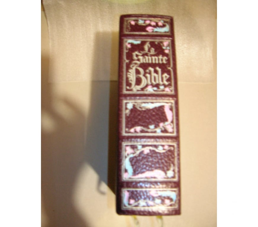 Collection Haute-Garonne Leguevin - 31490 - Photos Vivastreet La sainte bible Edition Edilec de 1979
