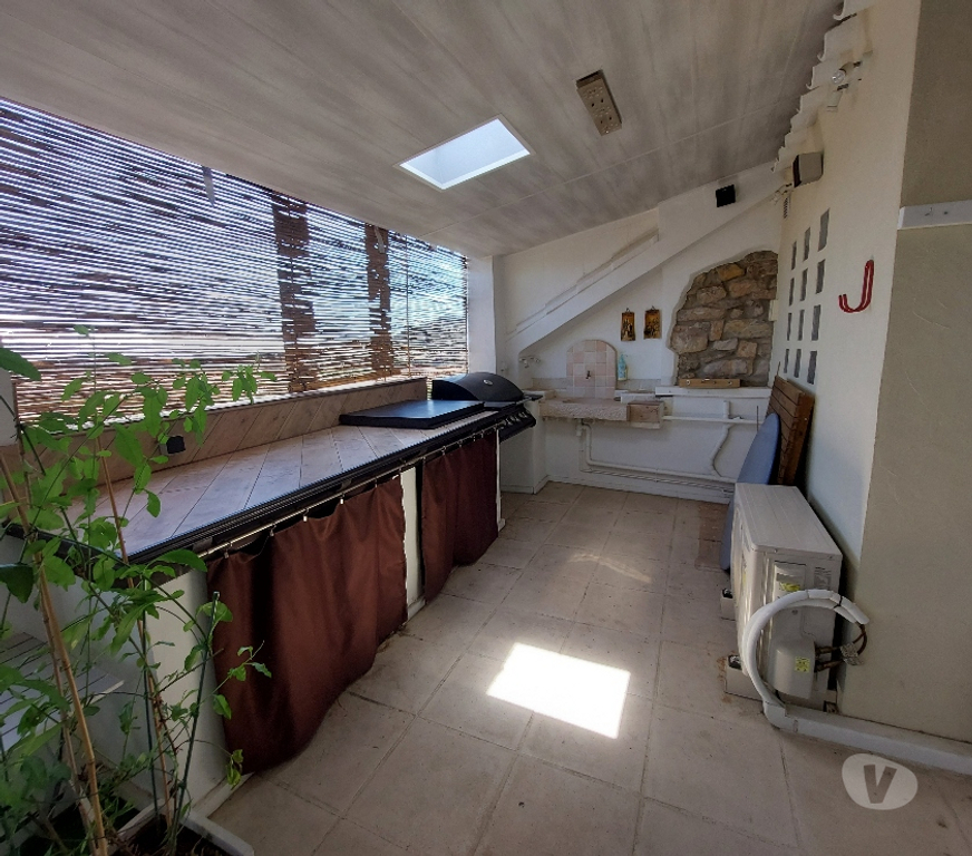 Vente Maison Var Carnoules - 83660 - Photos Vivastreet Maison de village avec terrasse couverte