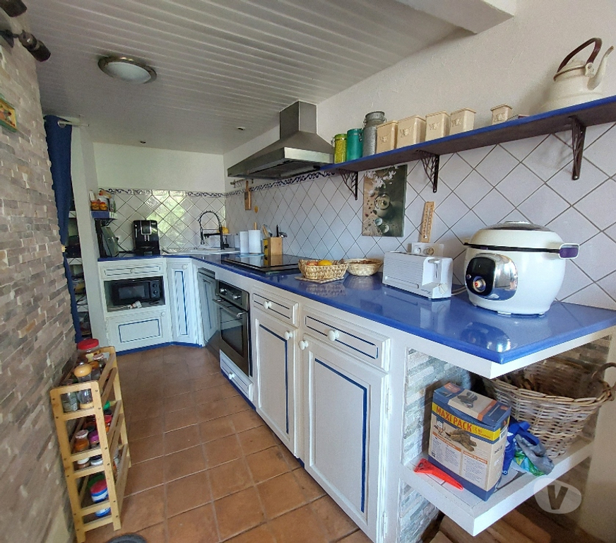 Vente Maison Var Carnoules - 83660 - Photos Vivastreet Maison de village avec terrasse couverte