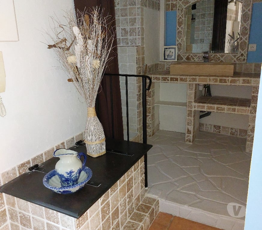 Vente Maison Var Carnoules - 83660 - Photos Vivastreet Maison de village avec terrasse couverte
