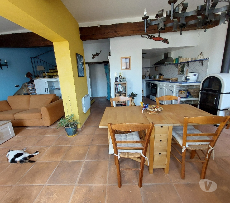 Vente Maison Var Carnoules - 83660 - Photos Vivastreet Maison de village avec terrasse couverte