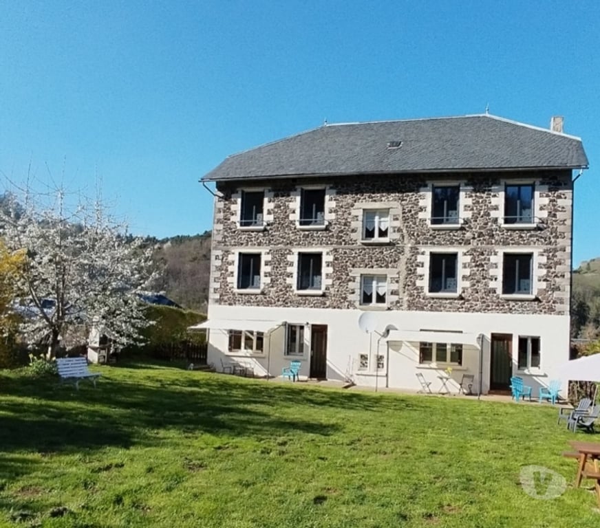location saisonniere Puy-de-Dôme Murol - 63790 - Photos Vivastreet Gîte Le Tartaret auvergne puy-de-dôme-massif central