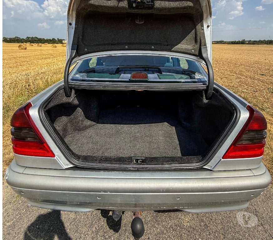 Voiture d'occasion Charente-Maritime La Rochelle - 17000 - Photos Vivastreet Mercedes Classe C 220 CDI 125ch
