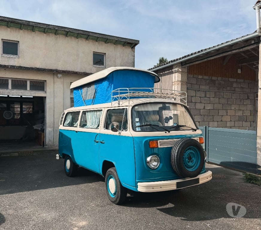 Camping car occasion Charente-Maritime La Rochelle - 17000 - Photos Vivastreet VOLKSWAGEN COMBI T2 – RÉHAUSSE CHAMPIGNON