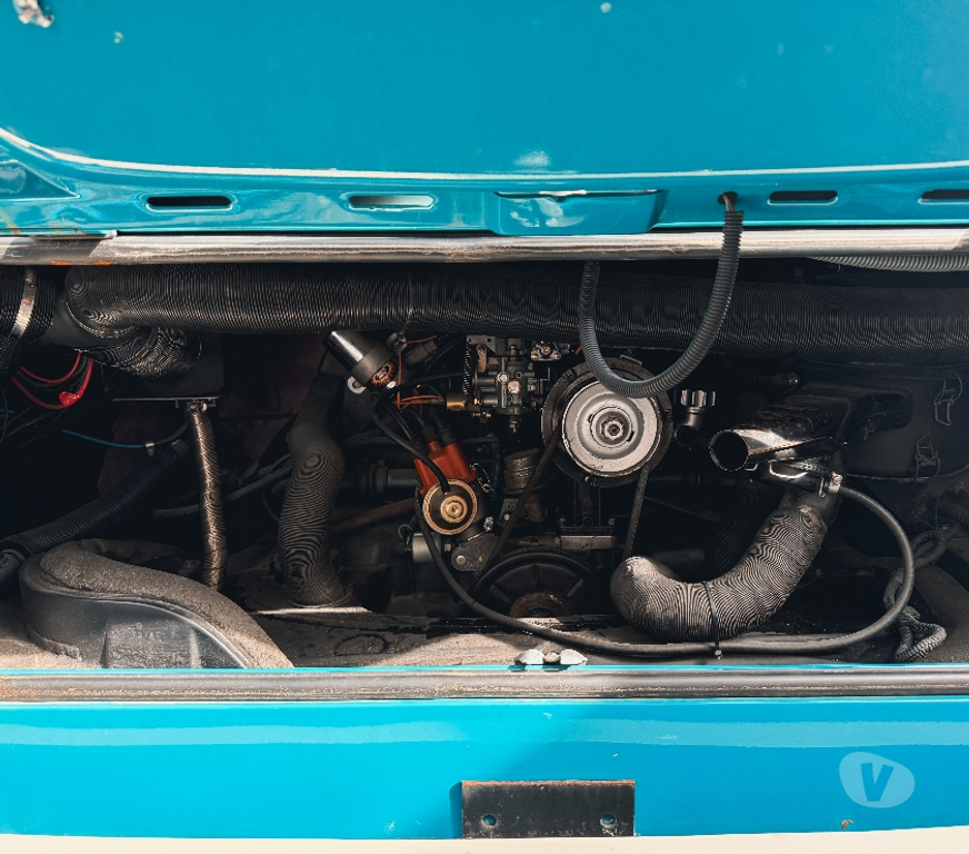 Camping car occasion Charente-Maritime La Rochelle - 17000 - Photos Vivastreet VOLKSWAGEN COMBI T2 – RÉHAUSSE CHAMPIGNON