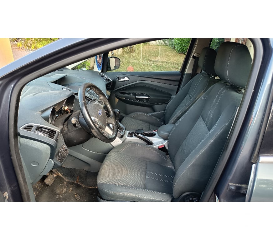 Voiture d'occasion Landes Mont de Marsan - 40000 - Photos Vivastreet Ford C-MAX 2.0 TDCi 140 Powershift En état boîte auto HS