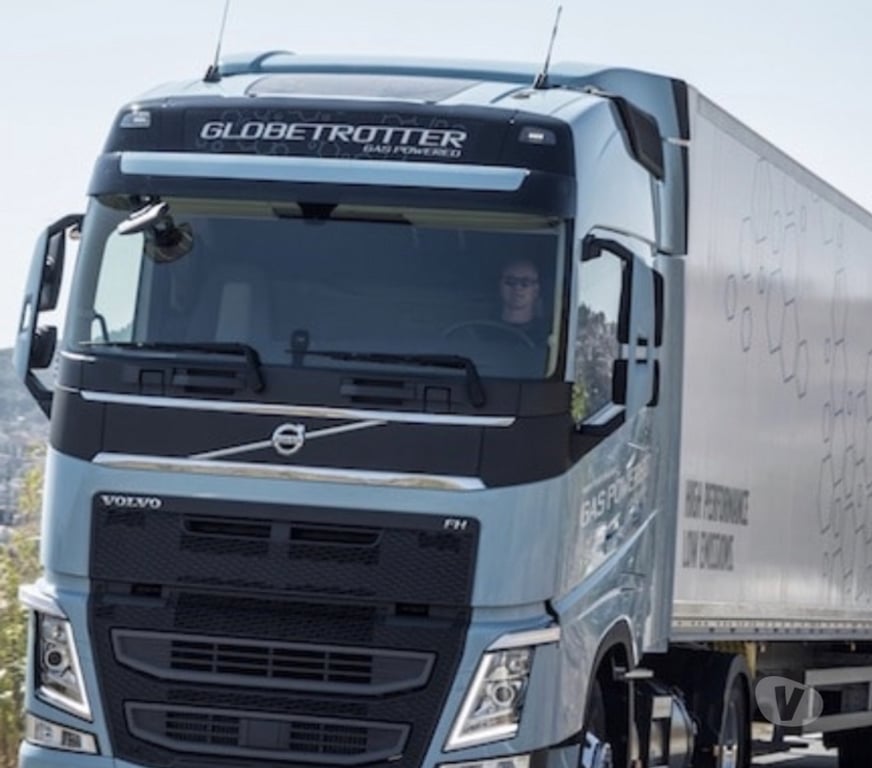 Tracteur occasion Bouches-du-Rhône Vitrolles - 13127 - Photos Vivastreet Attestation de capacité +3.5T