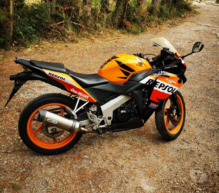 Moto d'occasion Gard Fournes - 30210 - Photos Vivastreet Honda CBR 125 R Repsol