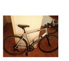 Henin Beaumont - Pas-de-Calais — Vélo Décatthlon btwin triban 100
