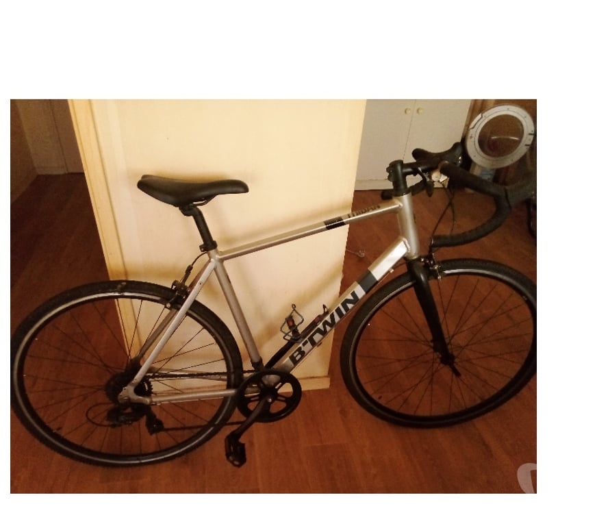 Matériel de sport Pas-de-Calais Henin Beaumont - 62110 - Photos Vivastreet Vélo Décatthlon btwin triban 100
